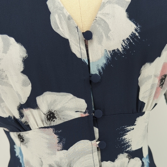 Reitmans V Neck Floral Maxi Dress Blue White XS bohemian preppy wedding classic - Picture 6 of 10